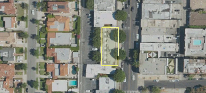 335 Robertson Blvd