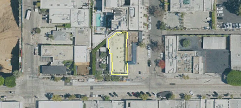 8905 Melrose Ave