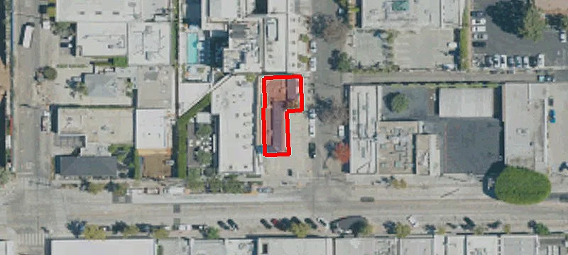 8901 Melrose Ave