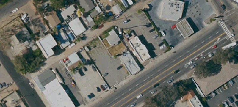 1045 Main St