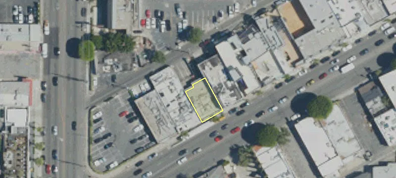 8475 Melrose Ave