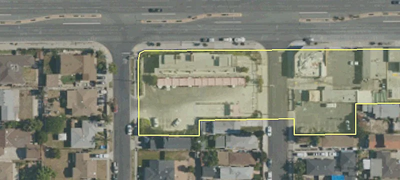 13218 Rosecrans Ave