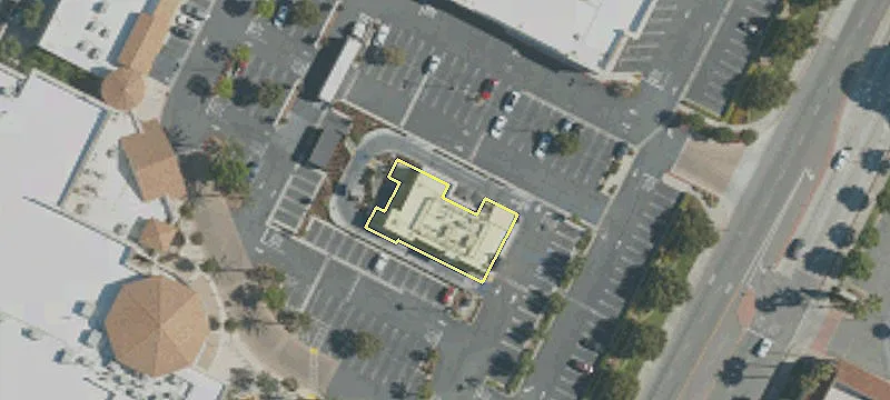 5005 Paramount Blvd