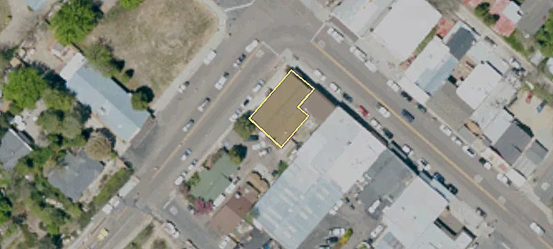 2131 Main St
