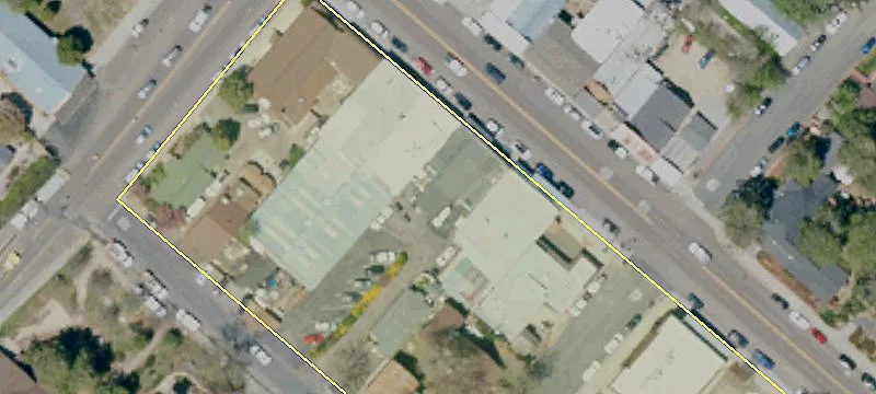 2117 Main St