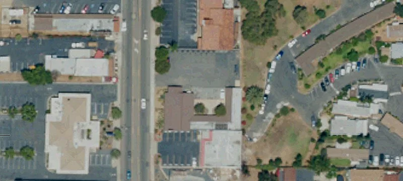 1010 Main Ave