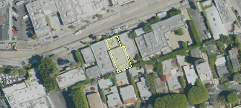 8738 Melrose Ave