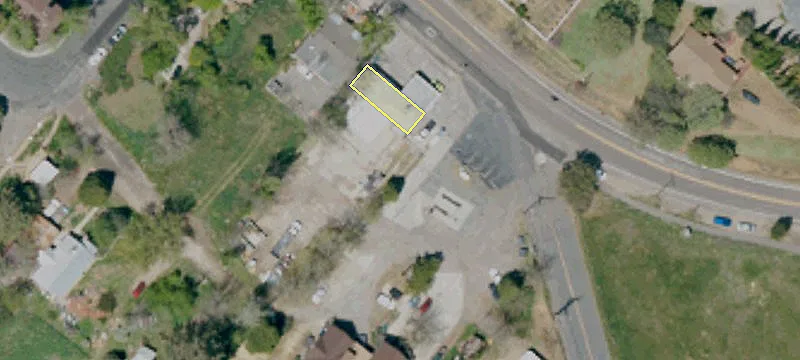 1913 Main St