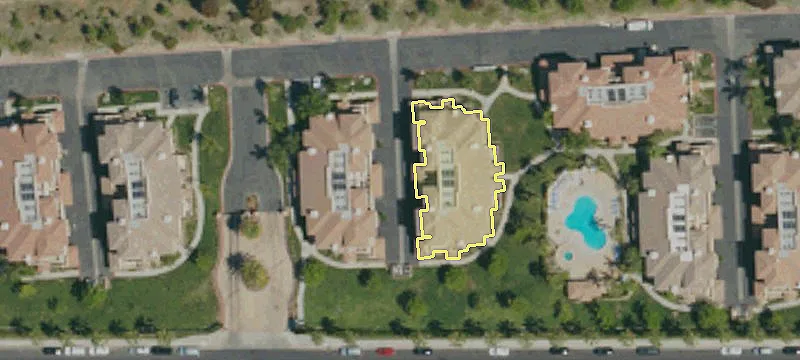 17528 Scott Ln
