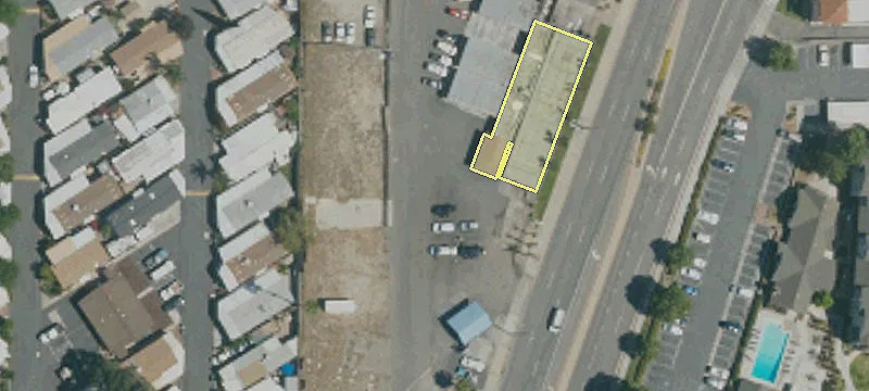 27565 Sierra Hwy
