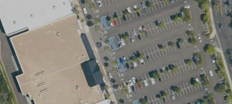 1048 El Camino Real