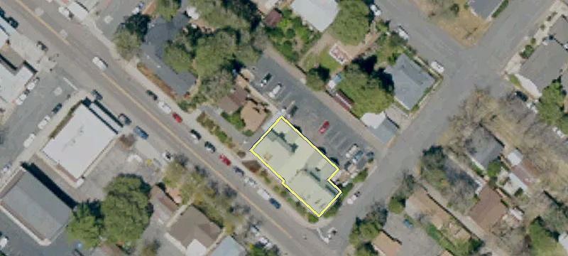 2000 Main St
