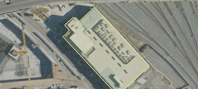 500 Santa Fe Ave