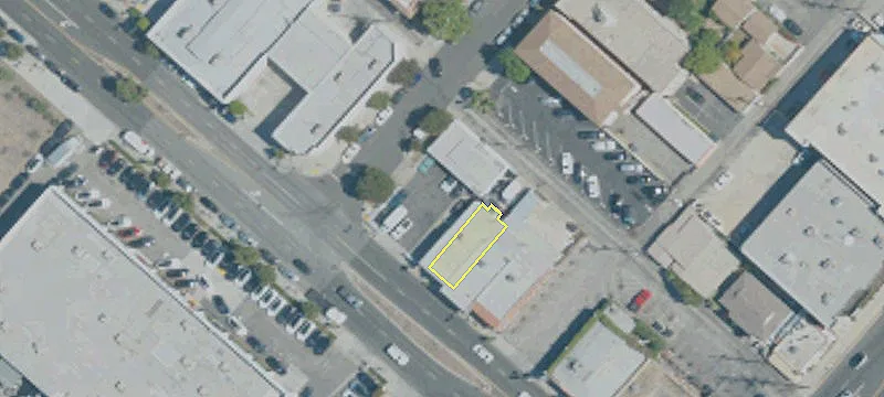 900 San Fernando Blvd