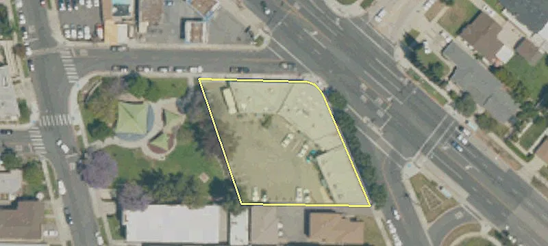 1911 Glenoaks Blvd