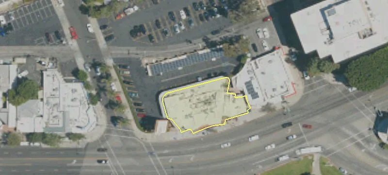 4211 Riverside Dr