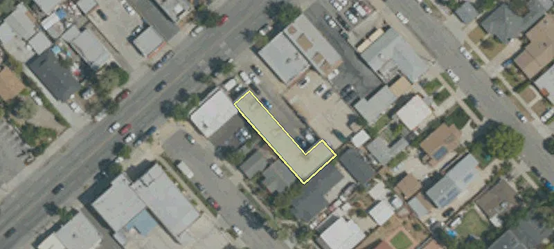 658 Maclay Ave
