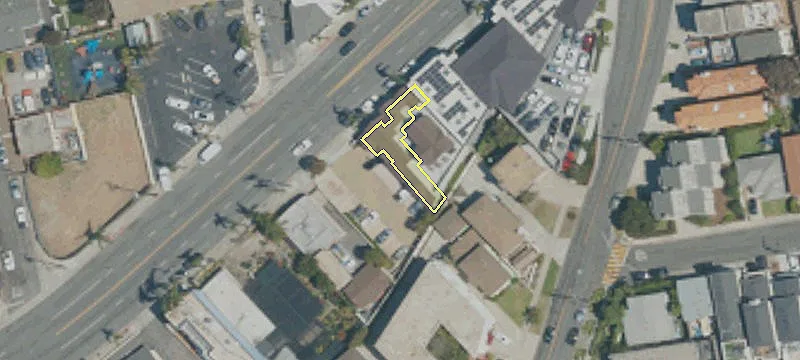 1072 Aviation Blvd