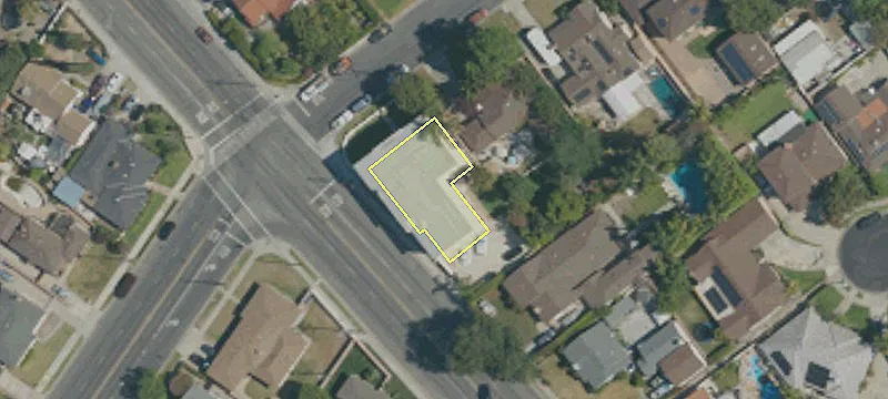 9276 Downey Ave