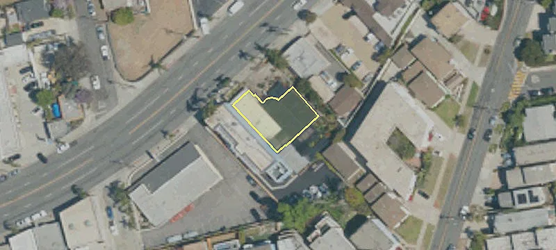 1062 Aviation Blvd