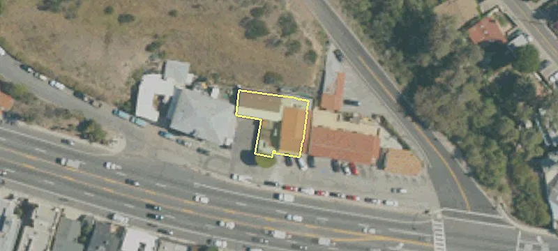 21235 Pacific Coast Hwy