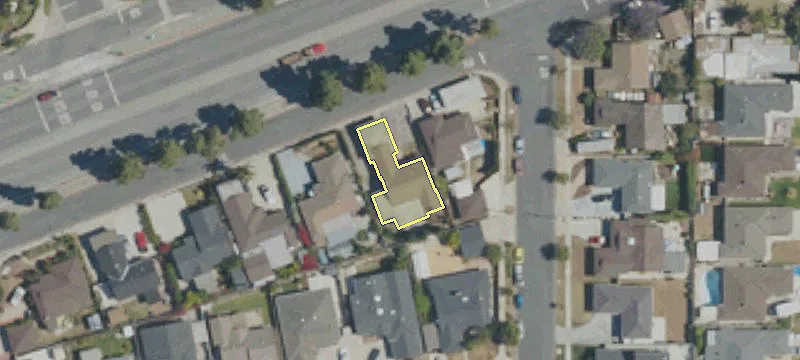 2810 Redondo Bch Blvd