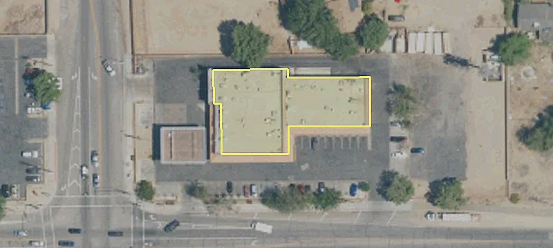 17051 Ave O O