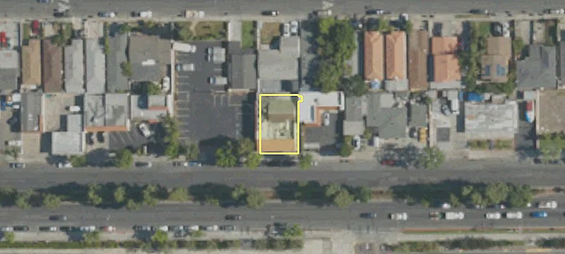 8335 Rosecrans Ave