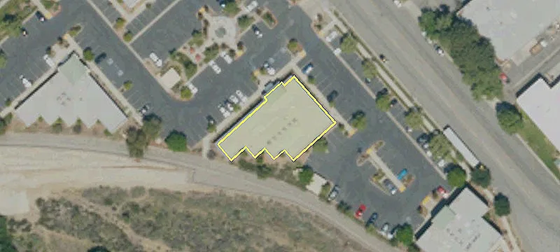 27533 Ave Hopkins