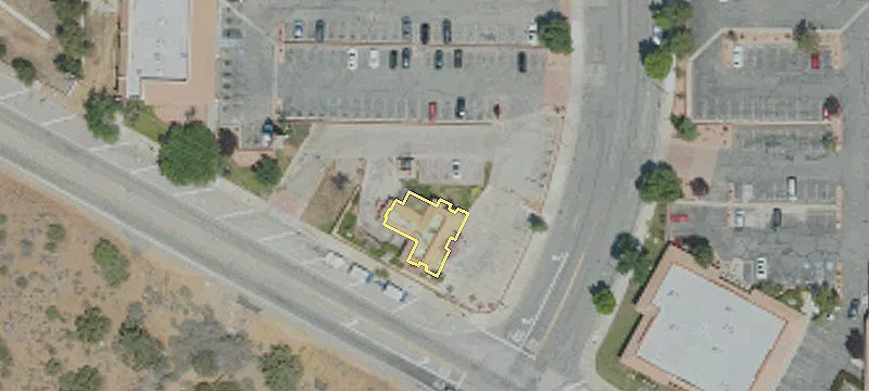 2211 Sierra Hwy