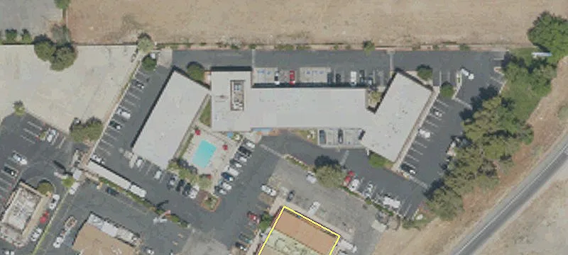 407 Palmdale Blvd