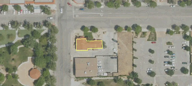 902 Ave Q9