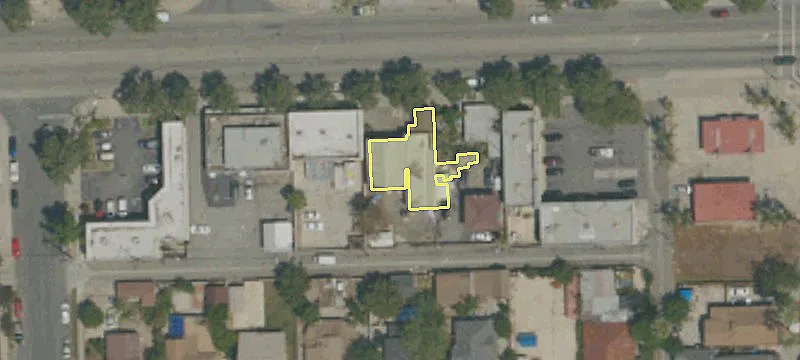 450 Holt Ave