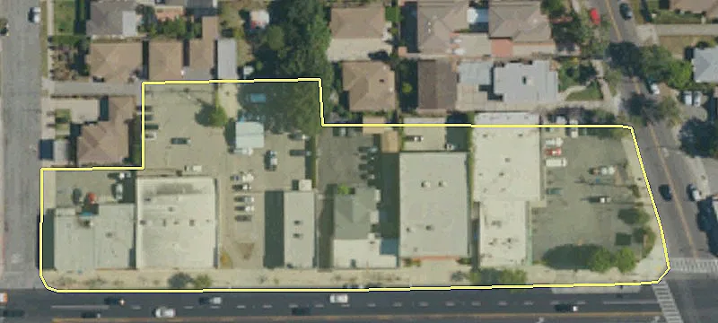 325 Las Tunas Dr