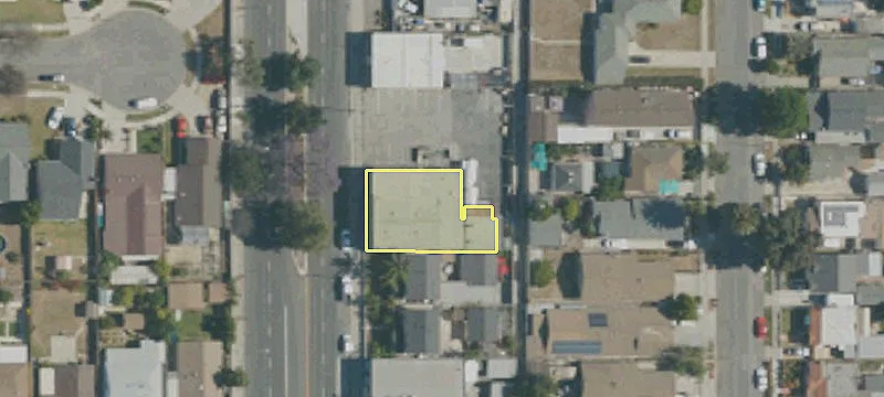 2426 Santa Fe Ave