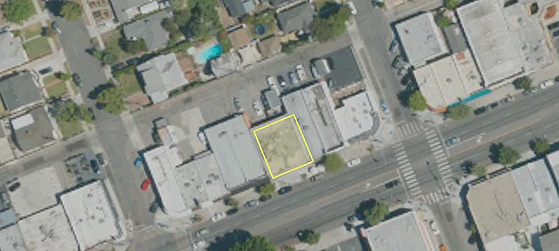 3415 Magnolia Blvd
