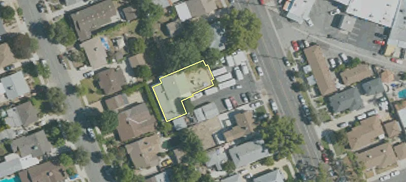 435 Main St