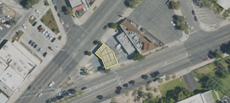 3020 Olive Ave