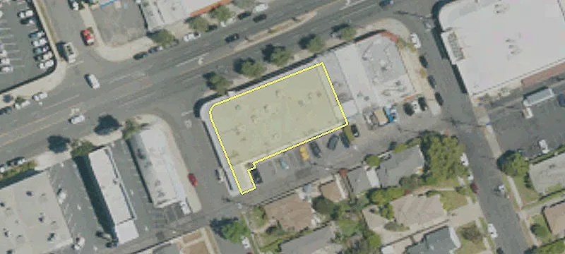 3808 Burbank Blvd