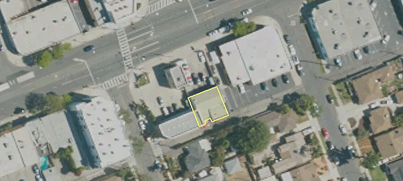 4008 Burbank Blvd