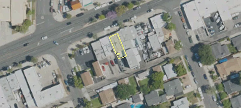 2212 Burbank Blvd