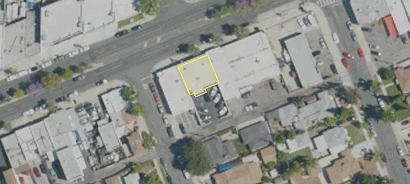 2118 Burbank Blvd