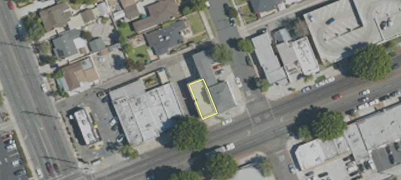 2403 Magnolia Blvd
