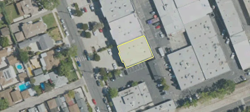 710 Mariposa St