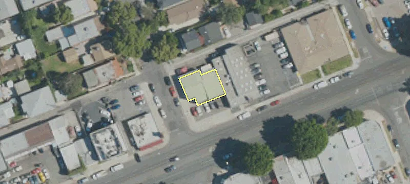 1121 Magnolia Blvd