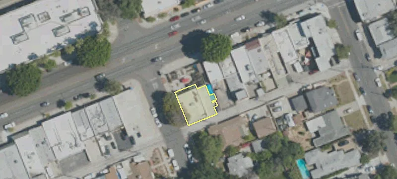2120 Magnolia Blvd