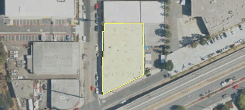 956 Hyde Park Blvd