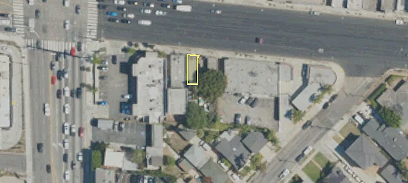 1729 Centinela Ave