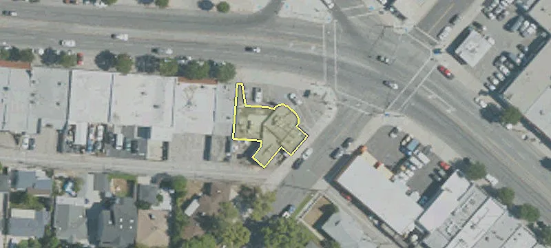 533 Victory Blvd