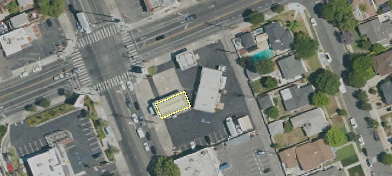 550 Hollywood Way